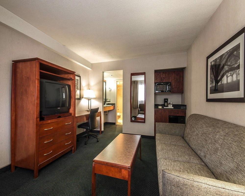 Art Infiniti Hotel Pitt Meadows Zewnętrze zdjęcie