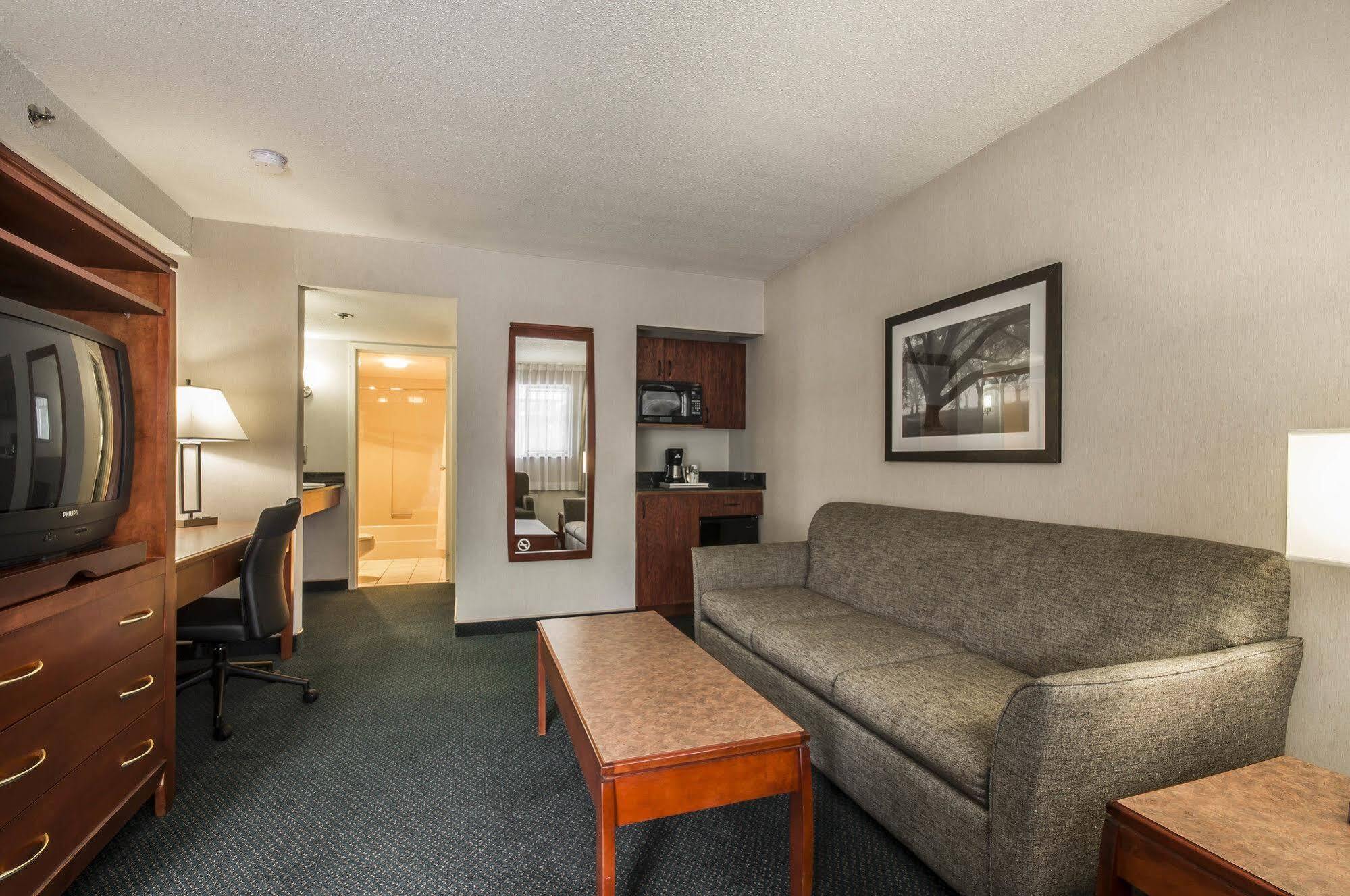 Art Infiniti Hotel Pitt Meadows Zewnętrze zdjęcie