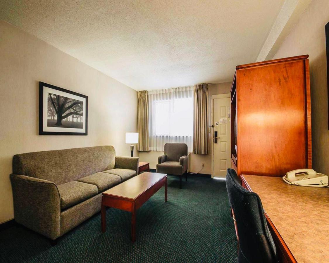Art Infiniti Hotel Pitt Meadows Zewnętrze zdjęcie