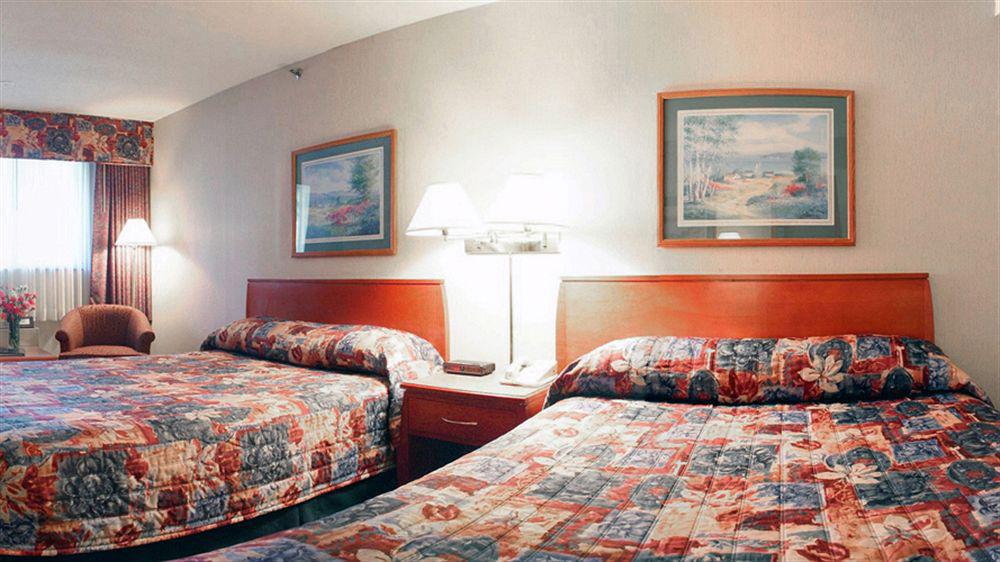 Art Infiniti Hotel Pitt Meadows Zewnętrze zdjęcie